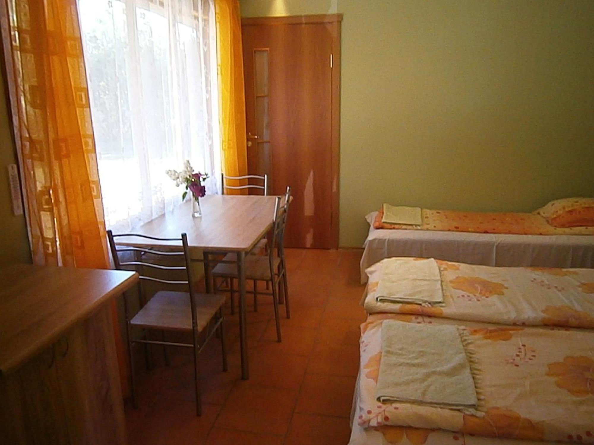 Atmatas Hotel Bernāti Quarto foto