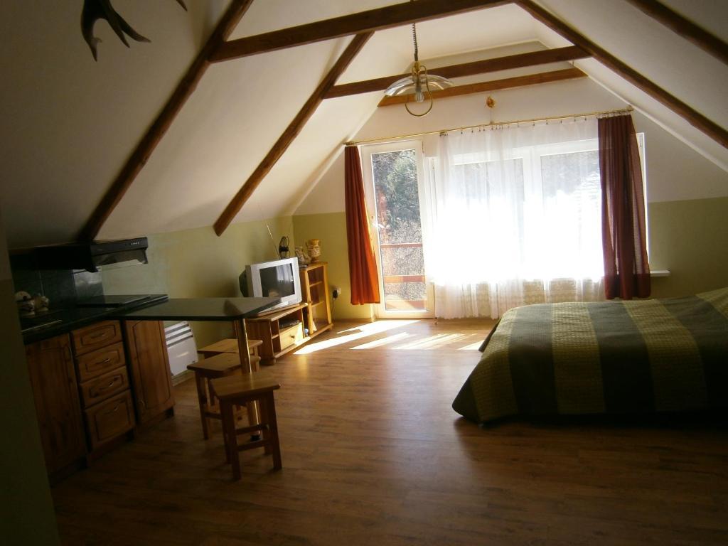 Atmatas Hotel Bernāti Quarto foto