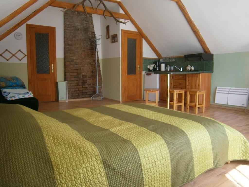 Atmatas Hotel Bernāti Quarto foto